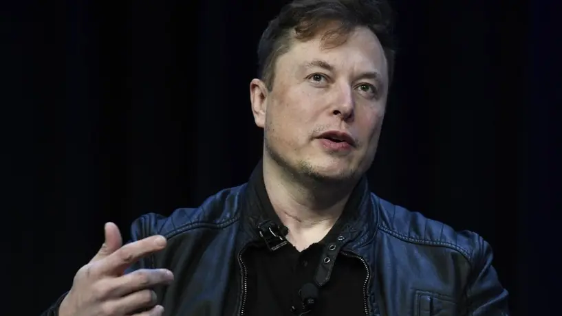Elon Musk afirma que la inteligencia artificial terminará con los empleos