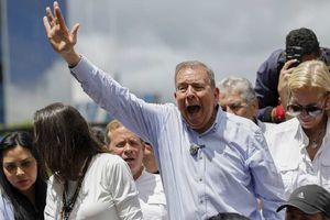 Gobierno de Venezuela ordena detención del líder opositor y excandidato Edmundo González