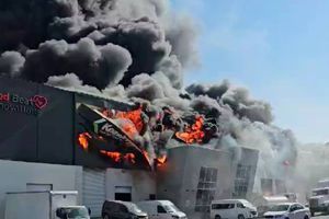 VIDEO: Incendio en el parque industrial PyME en Querétaro