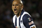 ‘Chupete’ Suazo recibe emotivo mensaje de Rayados tras grave lesión en el futbol chileno