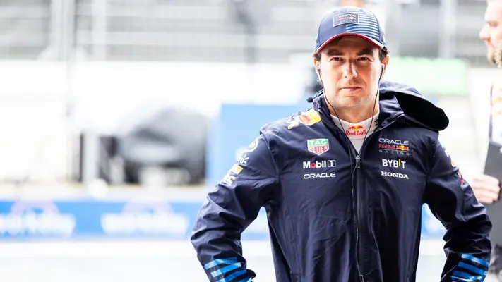 Christian Horner defiende a Checo Pérez: "Si hubiera alguien mejor, lo habríamos cambiado