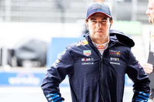 Christian Horner defiende a Checo Pérez: "Si hubiera alguien mejor, lo habríamos cambiado