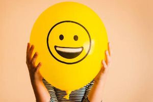 "Yellow Day", el día más feliz del año: ¿Por qué se celebra el 20 de junio?