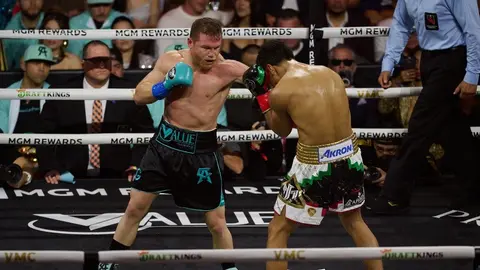 'Canelo Álvarez busca pelear dos veces más en 2024': Leonardo Riaño en RÉCORD+
