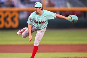 Trevor Bauer mantiene invicto en la LMB tras vencer a los Algodoneros de Unión Laguna