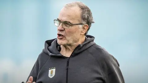 ¿16 jugadores? Marcelo Bielsa anuncia convocatoria para el Uruguay vs México