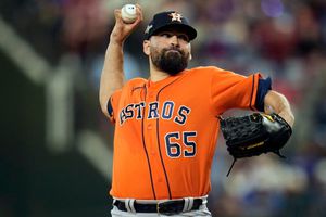 José Urquídy, fuera con Astros el resto de la temporada 2024 por lesión