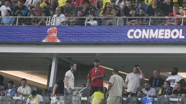 Copa América: Neymar es descubierto por fans comprando playeras piratas de Brasil