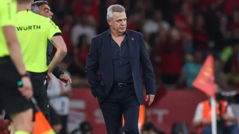 Aficionados de Mallorca le lloran a Javier Aguirre y explotan contra la directiva: 'Sois unos miserables'