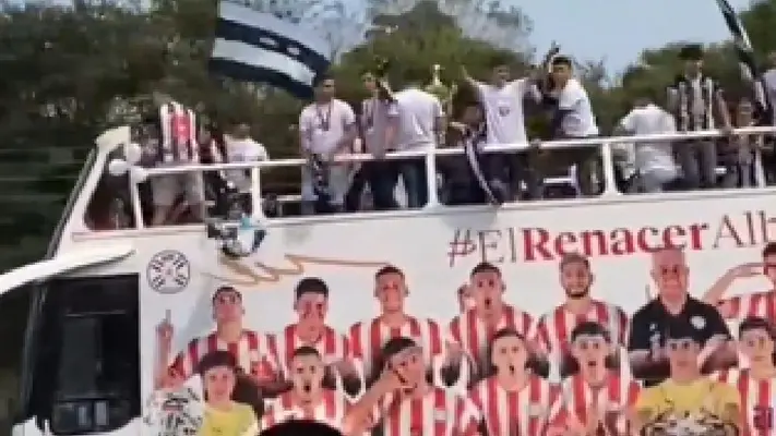 ¡Copa electrocutada! Tenso momento se vivió con los campeones en el futbol paraguayo