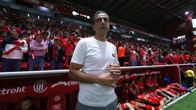 ¿Se va? Paiva revela el futuro de Maxi Araújo: 'El mercado está abierto'
