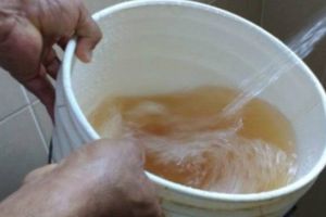 Contaminación de agua por turbosina afecta a colonias en Gustavo A. Madero