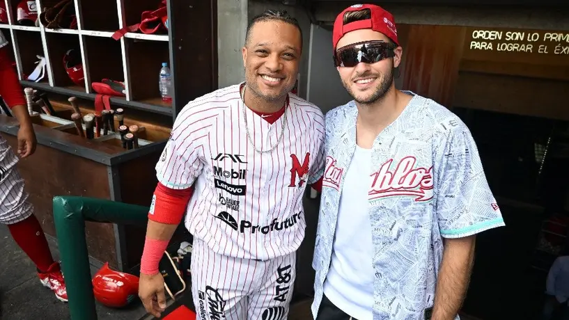 ¡Lujito! Santiago Giménez visitó a los Diablos Rojos del México
