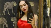 VIDEO: Joven rifa cita con ella y vende todos los boletos en menos de una hora
