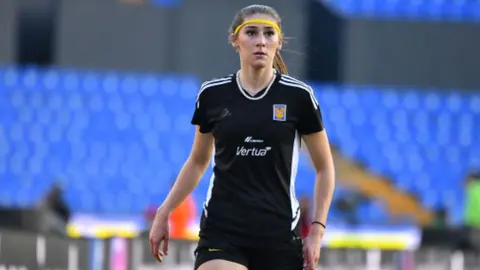 “Una noticia falsa a costa de mi persona”: Tatiana Flores desmiente polémica en Tigres