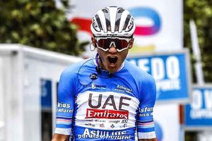 ¡Dominando el ciclismo! Isaac del Toro, ciclista mexicano, gana la Vuelta a Asturias