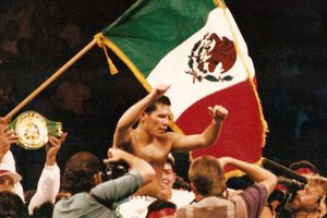 Julio César Chávez presenta su nuevo reality show, 'Los Chávez'