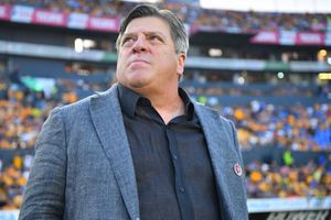 ‘Piojo’ Herrera a Rubén Rodríguez en su debut en Fox Sports: “¿Cómo cabe tan mie… en ese cuerpecito?