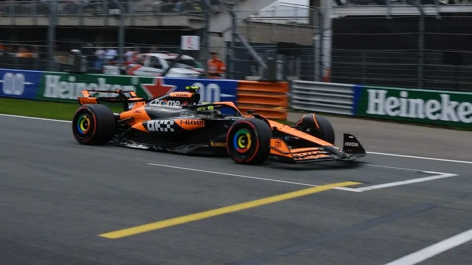 Norris le 'roba' la pole position a Verstappen en Países Bajos; Checo Pérez saldrá quinto