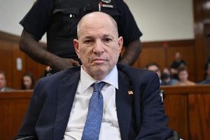 Harvey Weinstein permanecerá encarcelado en Nueva York; espera nuevo juicio por abuso