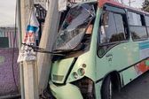 Reportan choque de camión de pasajeros en la alcaldía Álvaro Obregón que dejó al menos 14 lesionados