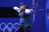 Ale Valencia avanza a los Octavos de Final tras vencer a Marchenko en Tiro con Arco en París 2024