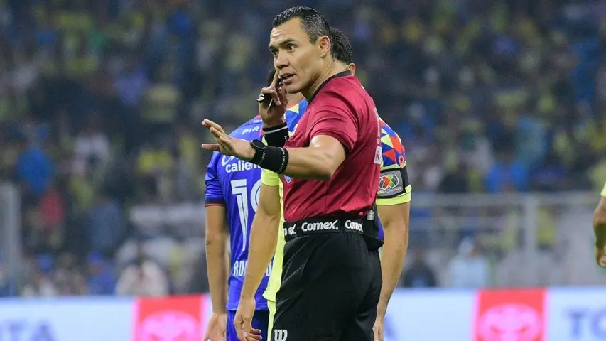 Marco Anotonio Ortiz, árbitro central de la Final | IMAGO7