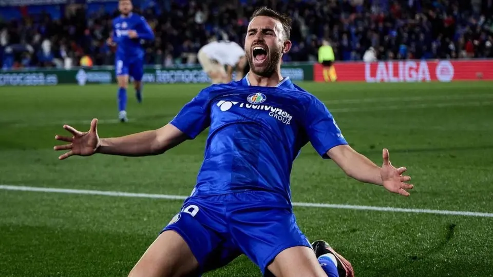 ¿Nuevo refuerzo? Barcelona sondea al delantero Borja Mayoral del Getafe