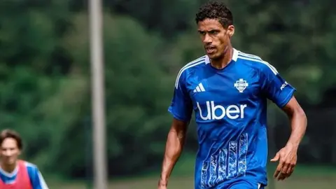 Serie A: Como 1907 no ha podido inscribir a Raphael Varane y el francés piensa en el retiro
