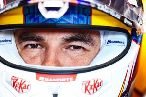 Piloto de Fórmula E arremete contra Checo Pérez: "Sigue en Red Bull por el dinero"