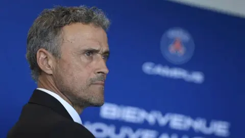 Luis Enrique se molesta en conferencia tras pregunta de El Chiringuito: "Vamos a lo negativo"