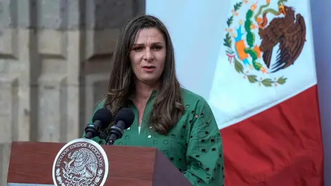 Ana Guevara explica el error que tuvo el COM con la entrenadora de Osmar Olvera