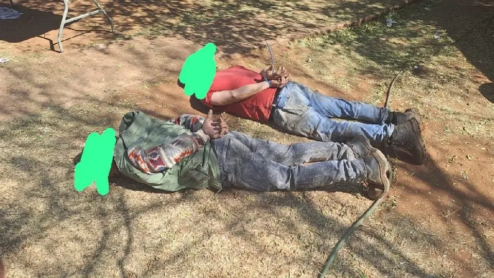 Mexicanos son detenidos tras desmantelar narcolaboratorio… ¡Pero en Sudáfrica!