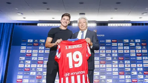 Julián Álvarez es presentado en el Atlético de Madrid: “Vengo a aportar lo mío”