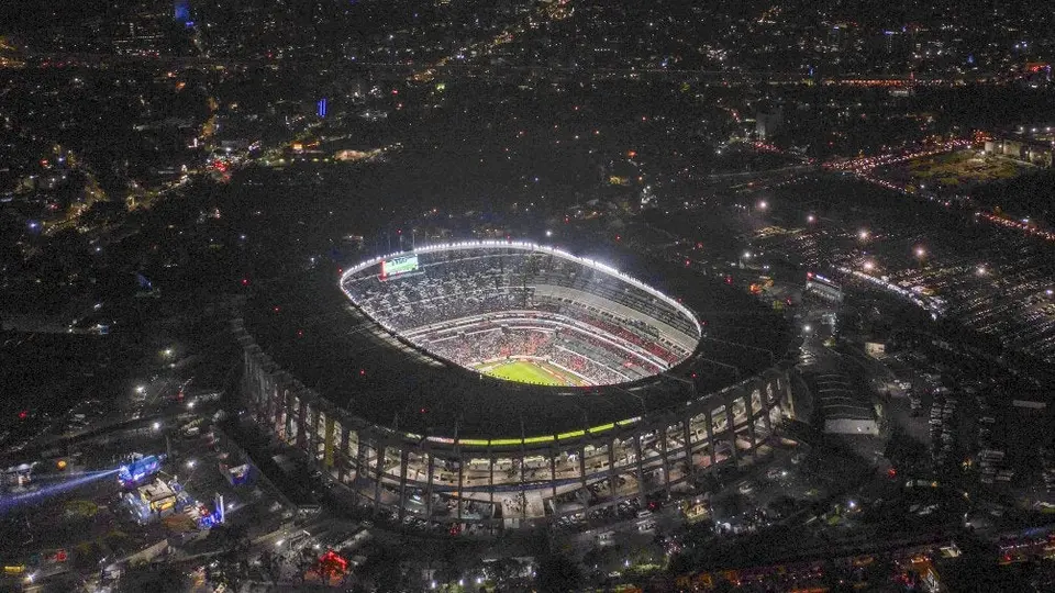 "Estadio Azteca estará listo para finales de 2025", Félix Aguirre en el World Football Summit Americas