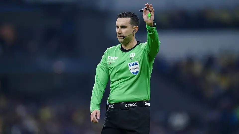 ¿Influencia de Azcárraga? Brizio revela castigo a árbitro por error en Final América vs Monterrey