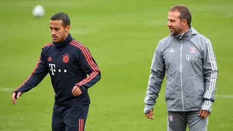 ¡Volverá a casa! Thiago Alcántara, a detalles de ser auxiliar técnico de Hansi Flick en Barcelona