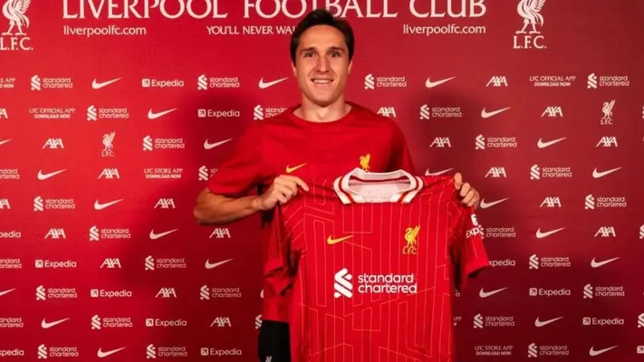 ¡Oficial! Federico Chiesa es presentado como nuevo refuerzo del Liverpool