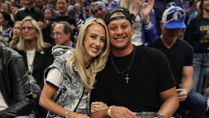 ¡Campeón presente! Patrick Mahomes asistió al partido tres de las Finales de NBA