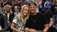 ¡Campeón presente! Patrick Mahomes asistió al partido tres de las Finales de NBA