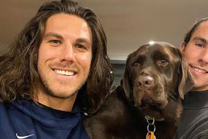 Confirman muerte de surfistas australianos y su amigo estadounidense; los asesinaron de un balazo en la cabeza