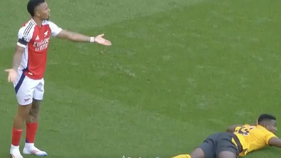 ¡De cárcel! Gabriel Jesús vive bochornoso momento tras ser tocado en ‘parte íntima’