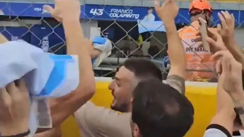 ¡Muchachos! Colapinto hace su debut en F1 con el aliento de aficionados argentinos