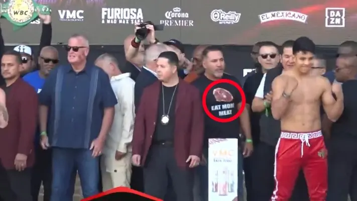 ¡Sigue la novela! De la Hoya se burla de Canelo Álvarez con polémica playera