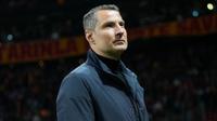 Santiago Giménez ya tiene nuevo entrenador para la siguiente temporada con el Feyenoord