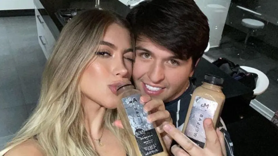 Así felicita novia al Fofo Márquez en su cumpleaños:“Cada día te extraño más”