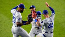 En un posible preámbulo de la Serie Mundial, Dodgers venció 2-1 a Yankees en extra-innings