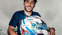 ¡Parisino! Pierre Gasly utilizará casco con diseño del PSG en el Gran Premio de Gran Bretaña