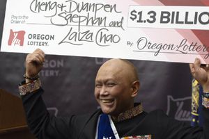 Migrante con cáncer gana mil 300 millones de dólares; dividirá su premio