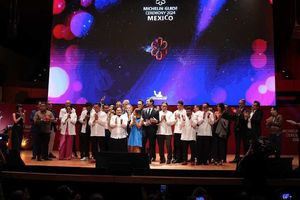 La Guía Michelin llega a México por primera vez y entrega estrellas a restaurantes y chefs